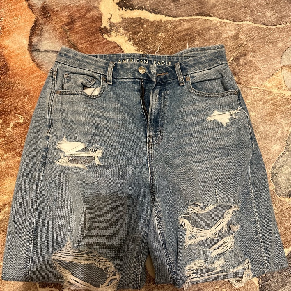 American Eagle Curvy Ripped Mom Jean